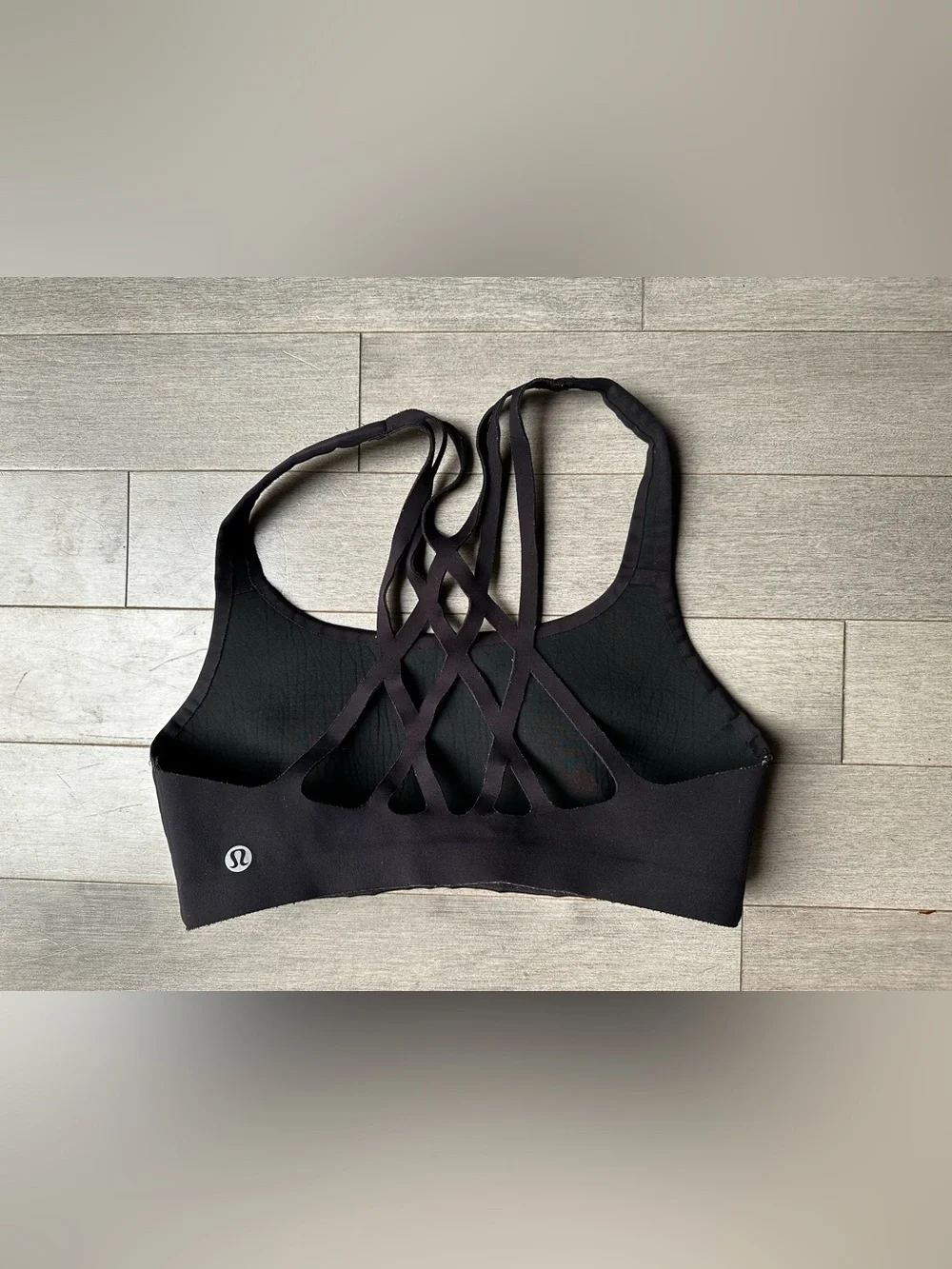 Womens Lululemon Bring The Energy Black Strappy Lattice Athletic Sports Bra 6B/C